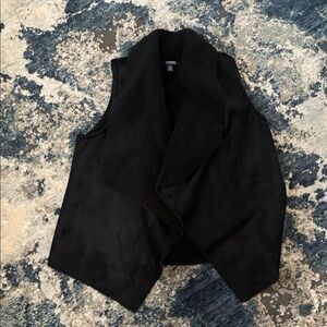 Chaps Black Sleeveless Vest